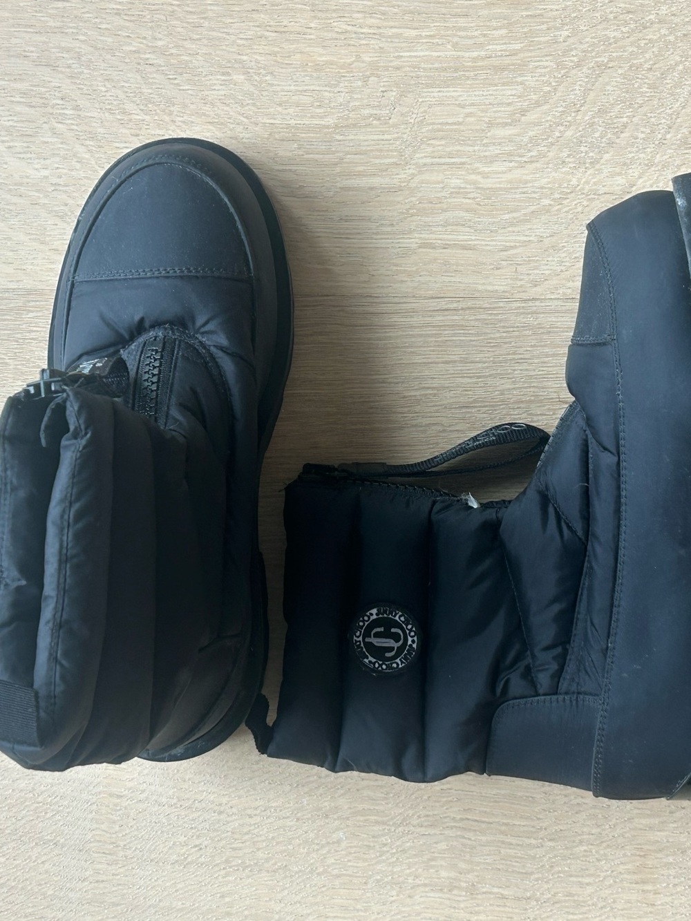 Jimmy Choo Snow Boots Size 9